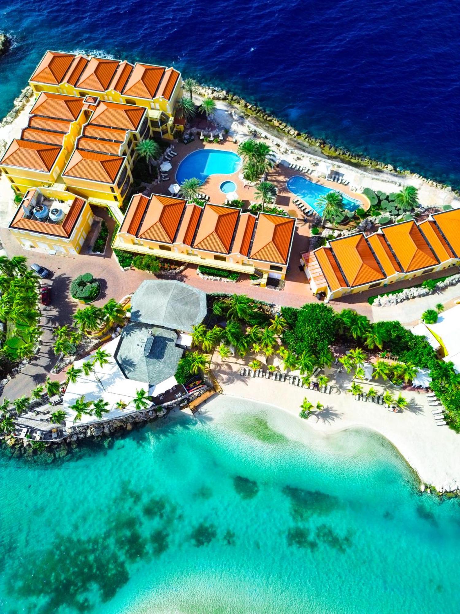 The Royal Sea Aquarium Resort Willemstad Extérieur photo